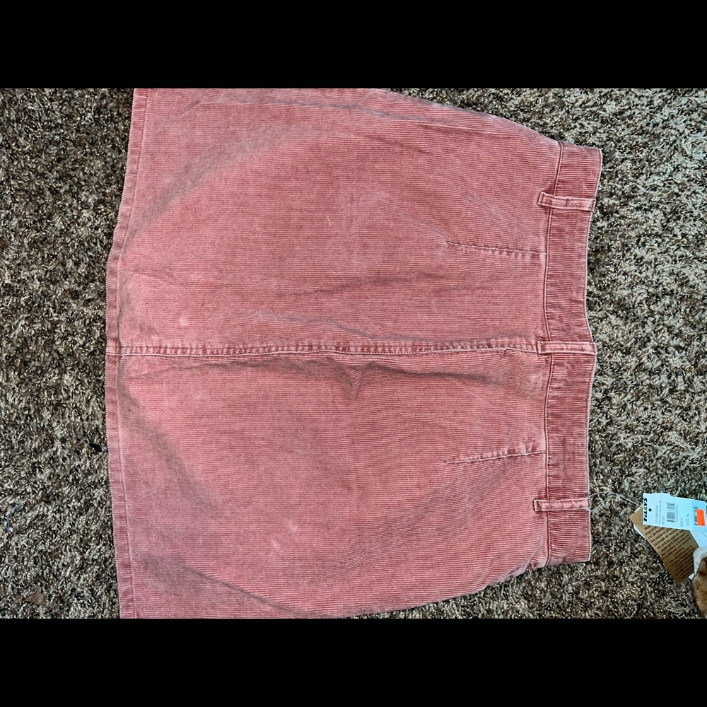 Roxy pink corduroy skirt. - Picture 3 of 4